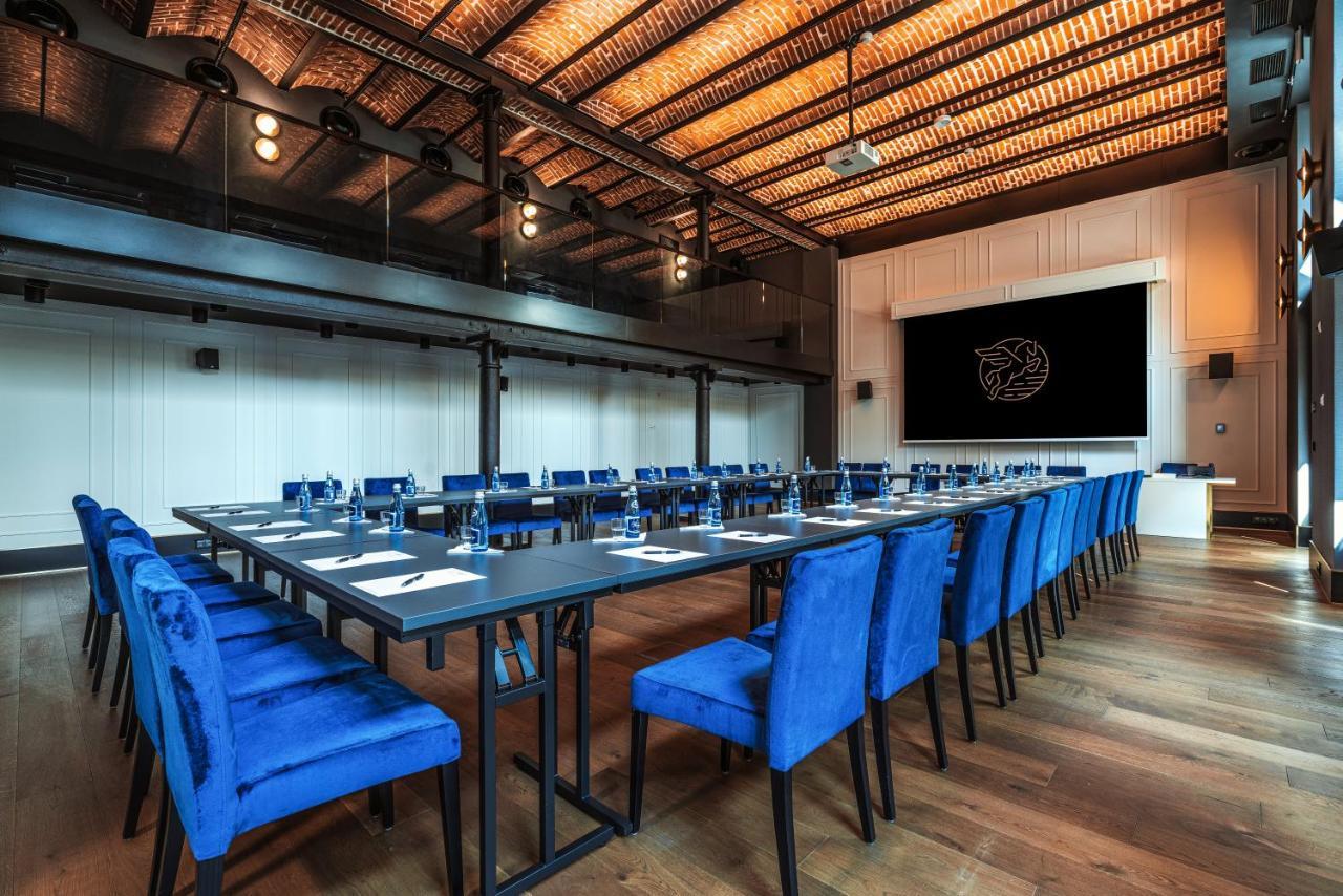 Hotel Ferreus Modern Art Deco Krasków Εξωτερικό φωτογραφία The 29th meeting room