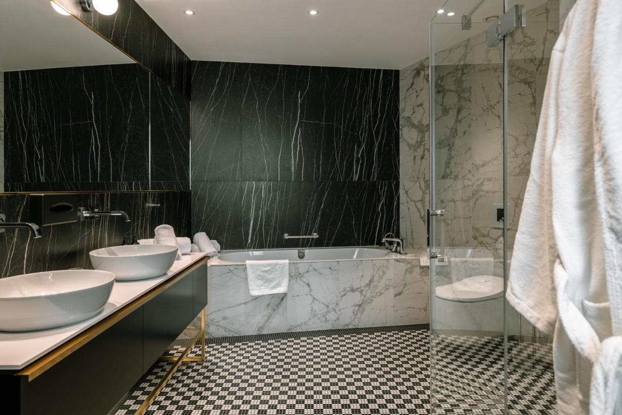 Hotel Ferreus Modern Art Deco Krasków Εξωτερικό φωτογραφία Bathroom